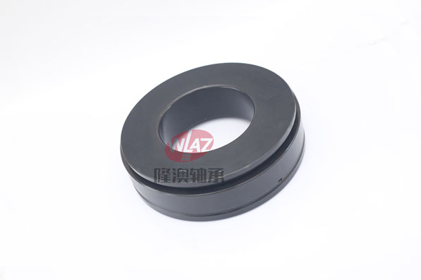 關節(jiē)軸承的(de)維護與(yu)保養：延(yan)長使用(yòng)壽命的(de)關鍵措(cuò)施